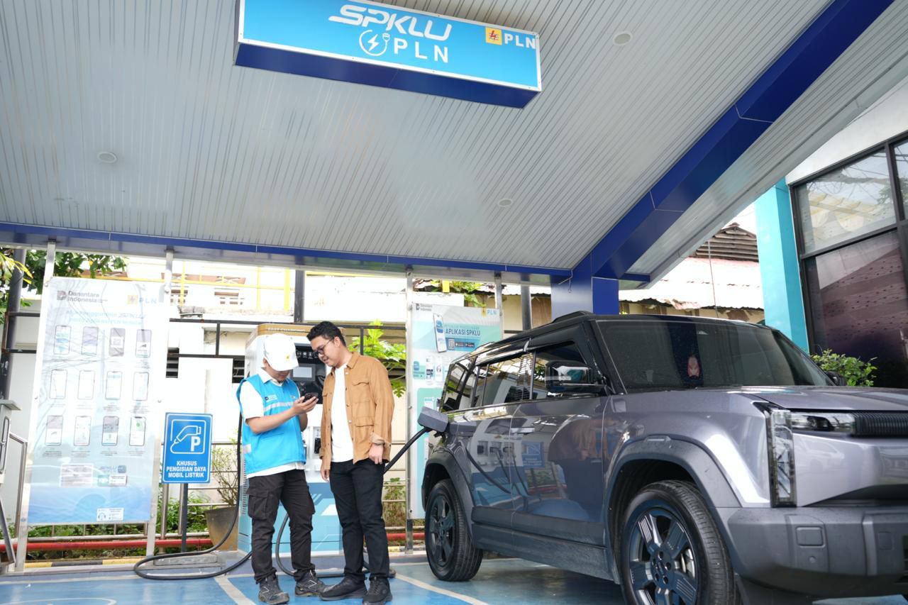 PLN Siapkan 4.769 SPKLU untuk Mudik, Jaringan Charging EV Nasional Makin Serius